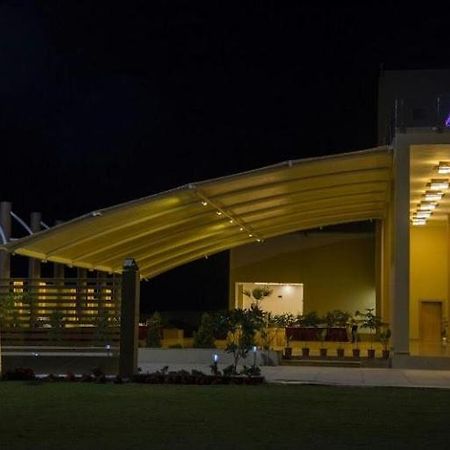 Hotel The Celestial Park, Bhopal Exterior foto
