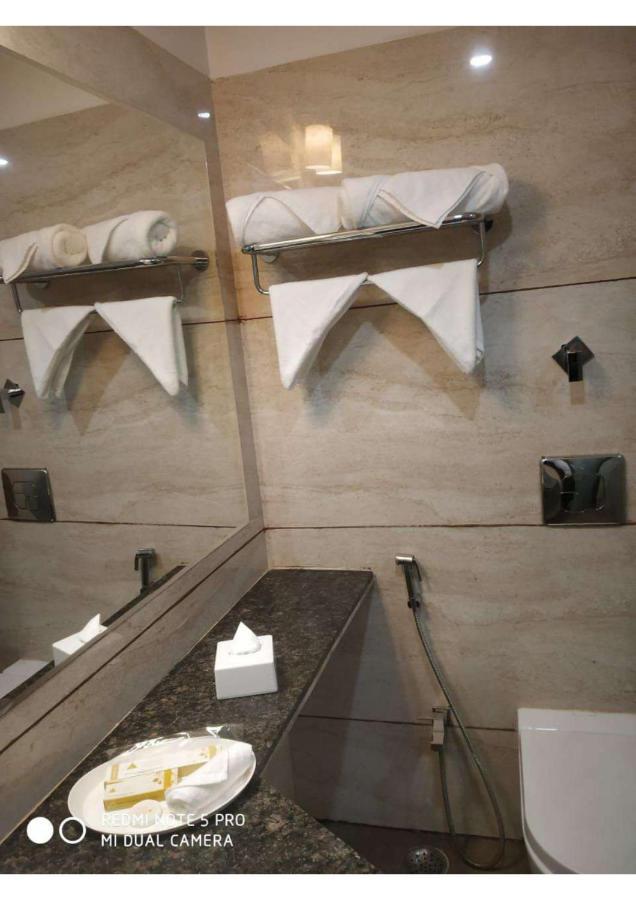 Hotel The Celestial Park, Bhopal Exterior foto