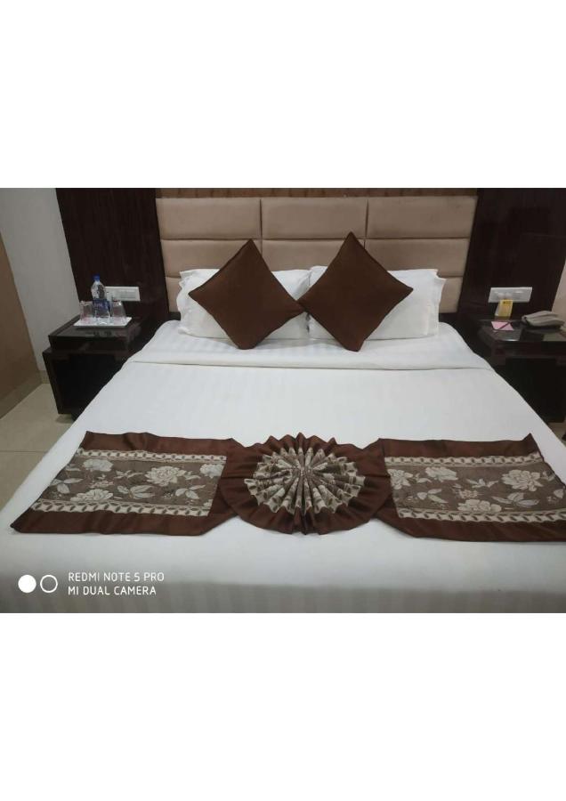 Hotel The Celestial Park, Bhopal Exterior foto
