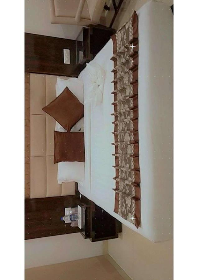 Hotel The Celestial Park, Bhopal Exterior foto